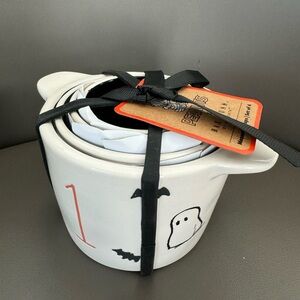 Rae Dunn Peanuts Snoopy Measurimg Cup